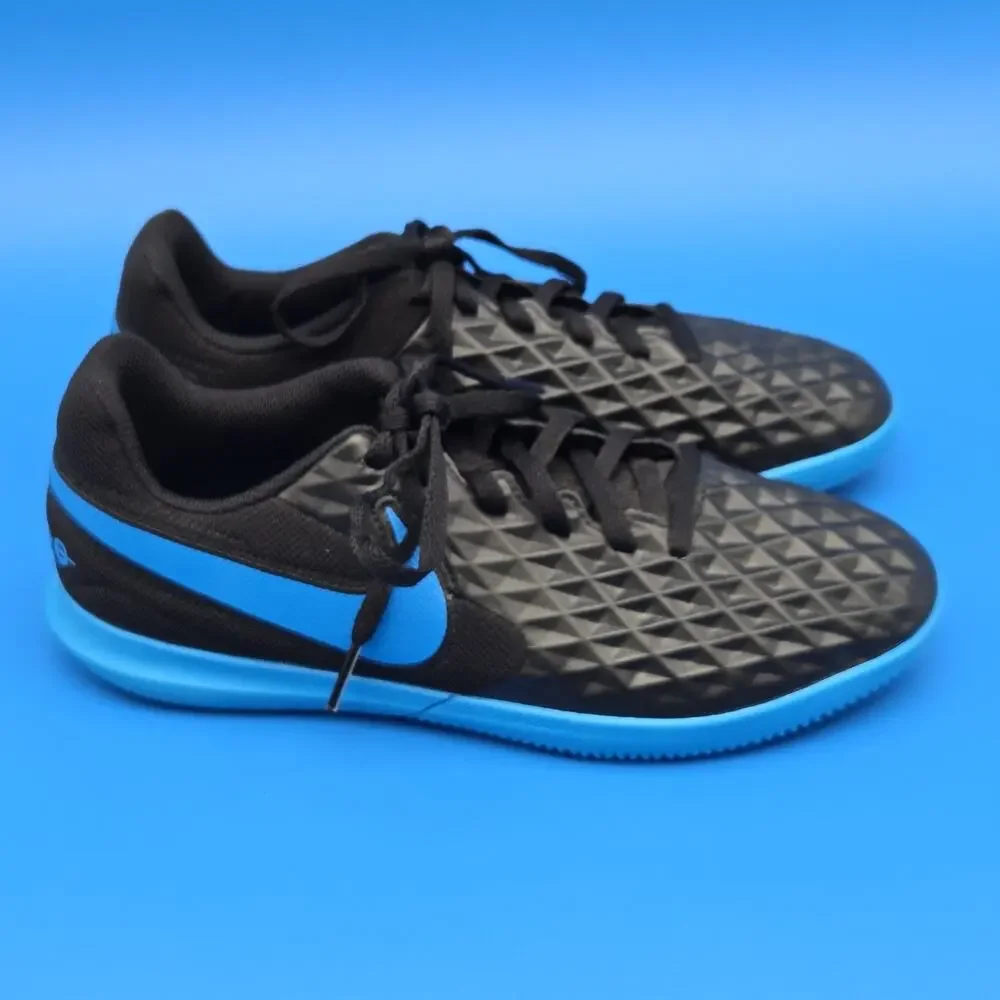 Nike Tiempo Legend 8 Club IC Youth 5.5Y Indoor Soccer Shoes Black Blue